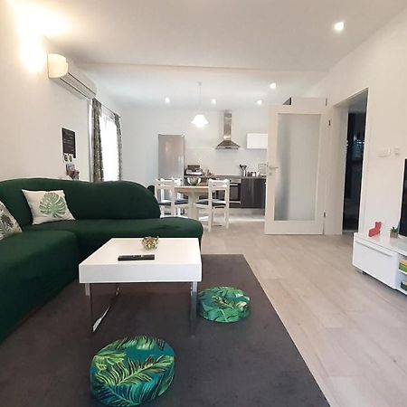 Apartment Ela Trogir Exteriér fotografie