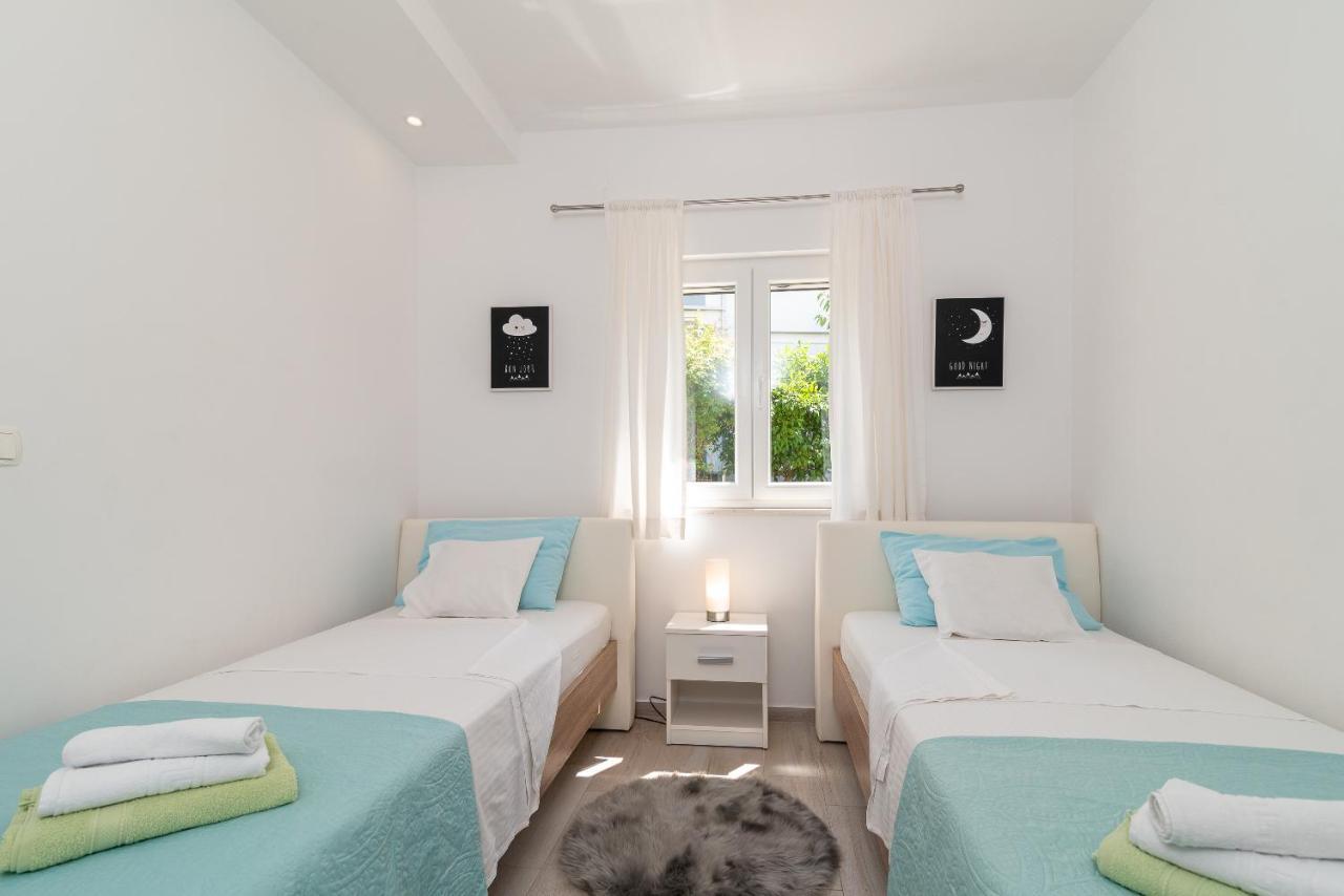Apartment Ela Trogir Exteriér fotografie