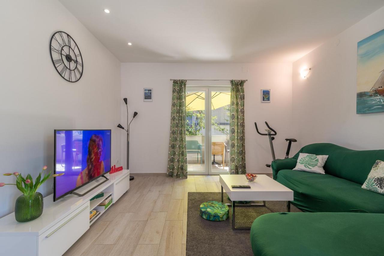 Apartment Ela Trogir Exteriér fotografie