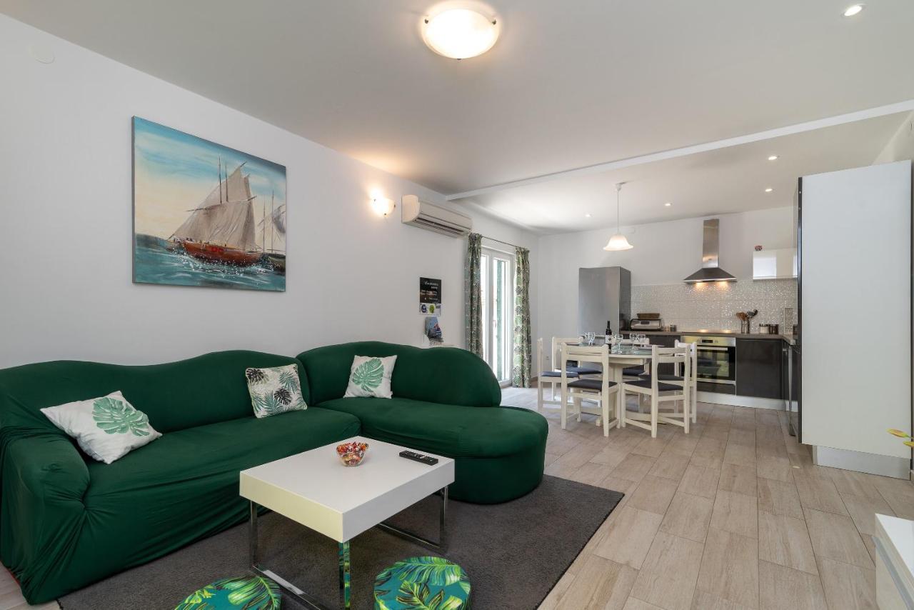 Apartment Ela Trogir Exteriér fotografie