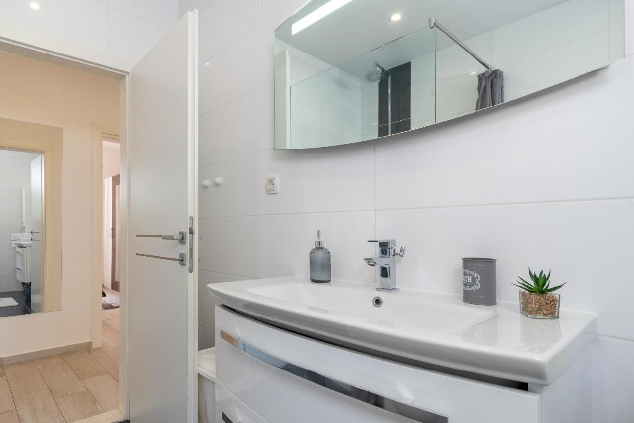 Apartment Ela Trogir Exteriér fotografie