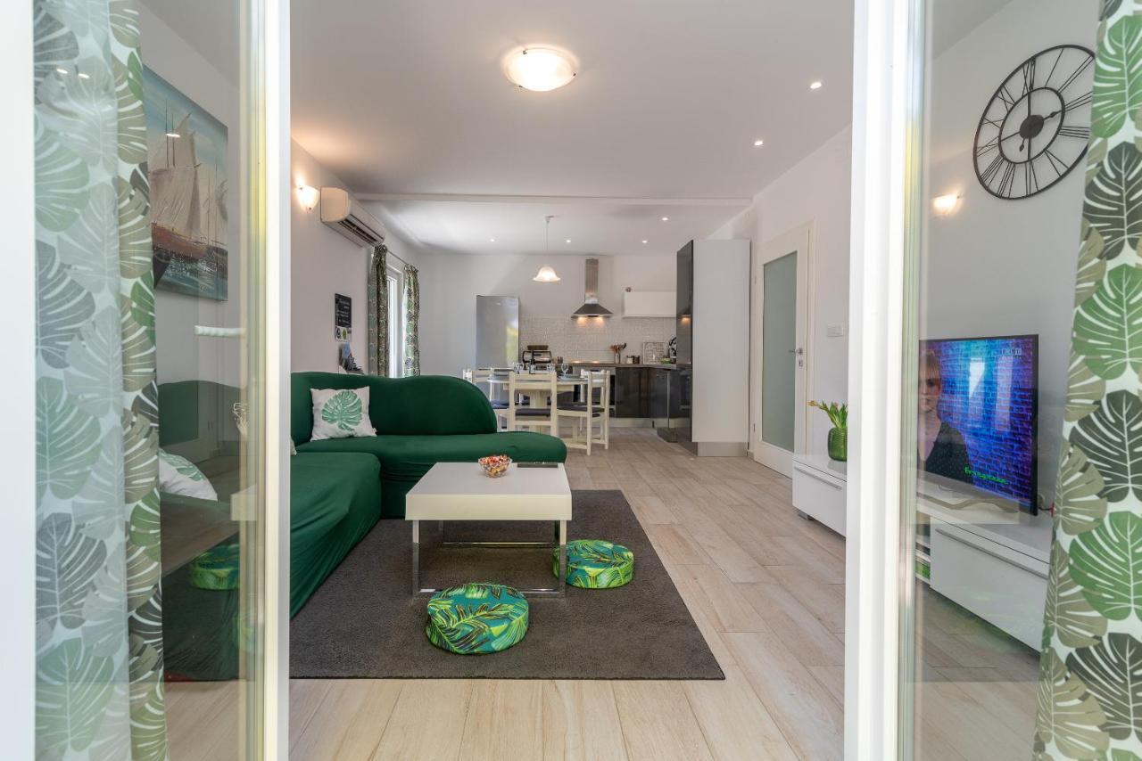 Apartment Ela Trogir Exteriér fotografie